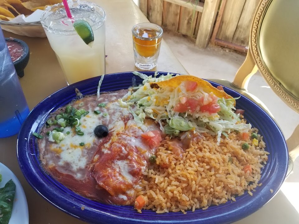 Menu page with Mexican combination plates.